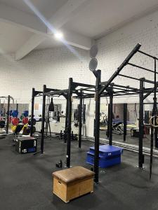 postsv-heide-fitnessstudio-training-rig-ringe