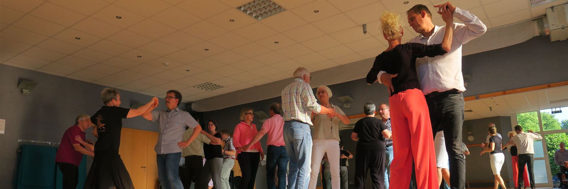 Bild-Gesellschaftstanz-Aktion